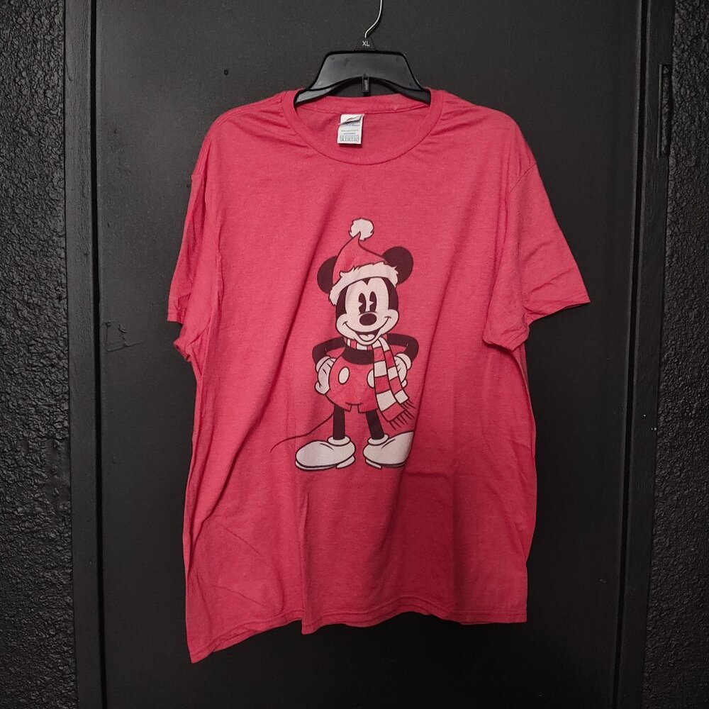 Vintage Style Mickey Mouse Christmas Holiday Red T-Shirt Size XL New Without Tag